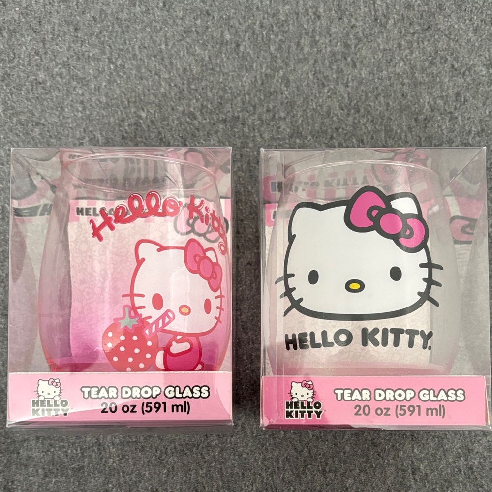 Hello Kitty Pink and White Tear Drop Glass Set